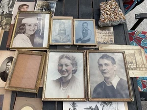 Antique EXCELLENT 3 Bi-fold & 3 Single Gold Tone Brass Metal Plus More - Picture 1 of 24