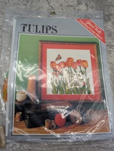Cross Stitch Chart by Truly Yours TULIPS FULL KIT NIP - Picture 1 of 3