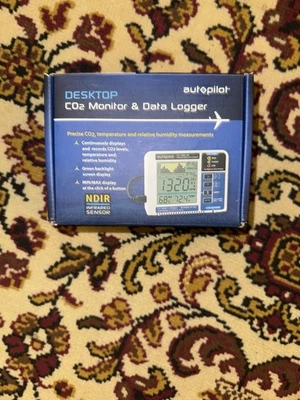 Autopilot Desktop CO2 Monitor & Logger - Image 1 of 4