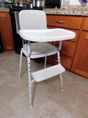 Vintage 1950s/60s MCM Metal Adj High Chair Vinyl Padded & Tray Ice Crackle Print - Image 1 of 4