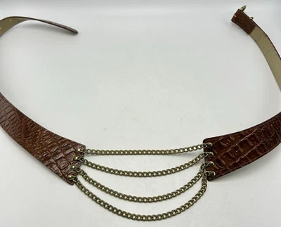 Cinturón vintage años 90 Y2K para mujer mediano dorado cadena detalle imitación cuero cocodrilo en relieve Foto 1 de 4