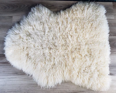 Vtg Genuine Sheepskin Rug 31" x 28" Off White Soft House Decor Needs Cleaning - Image 1 of 4