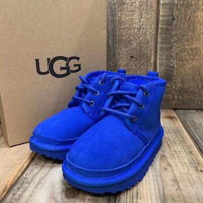 BOTA UGG NIÑO NEUMEL II AZUL REAL GAMUZA PIEL DE OVEJA FORRADA DE LANA EE. UU. 9 / UE 26 Foto 1 de 4