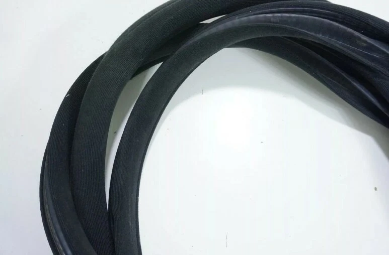 Juego de 4 sellos de marco de puerta Mercedes Benz C300 W204 2008-2014  Foto 1 de 1