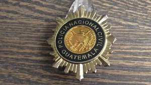 Mützenabzeichen Policia Nacional National Police Of Guatemala #848W - Bild 1 von 9
