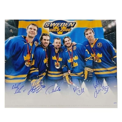 LIDSTROM, ZETTERBERG, HOLMSTROM, KRONWALL, & SAMUELSSON Signed 16x20Photo-79178A - Image 1 of 2