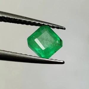 0.79 CT - Natural Zambian Emerald Good Luster Green Gem Square Shape - 4343 - Picture 1 of 2
