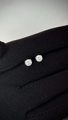 1CTW Moissanite Stud Earrings 5mm Round 925 Sterling Silver - Image 1 of 4
