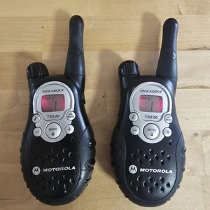 Motorola Talkabout Radio T5920 Walkie Talkie Replacement Black/Silver 2 Pc. - Zdjęcie 1 z 15