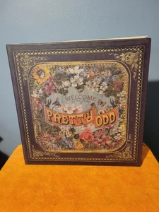 Panic! At The Disco Pretty Odd Limited-Edition Deluxe Box Set 2008 READ - Picture 1 of 9