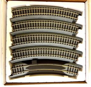 Hawthorne Village Walthers 1 18D TRM 11 18D  Terminal & Curved Track Set NIB - Picture 1 of 4