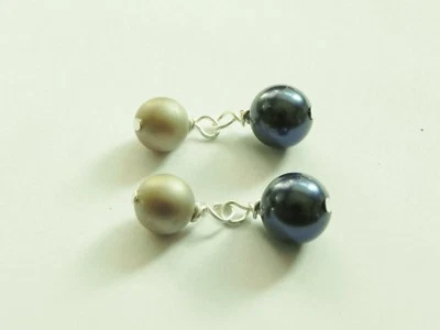 Shell pearl chainlink cufflinks in variety of colour choices - Image 1 of 4