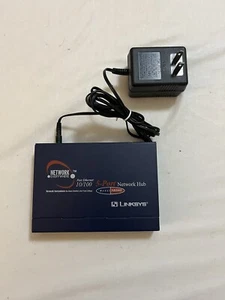 Linksys NH1005 Ver 2.2 5 Port Unmanaged Switch w/ Uplink - Zdjęcie 1 z 3
