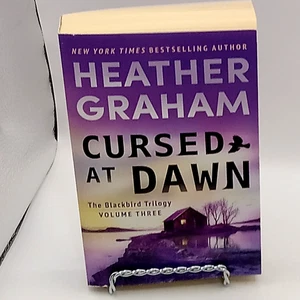 Dangerous Love Romance The Blackbird  DRACULA Trilogy Cursed at Dawn Vol 3 - Imagen 1 de 4