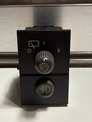 2000-02 Chevy Suburban Tahoe GMC Yukon Rear Wiper Fog Light Switch 15735839 OEM - Image 1 of 4