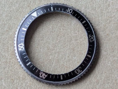 Women's Vintage Caravelle Sea Hunter Devil Diver B143 BEZEL/INSERT FOR 679 CASES - Image 1 of 4