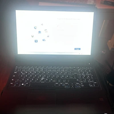 Dell Latitude 15 5590 | i5-8650U | 15.6" | 16 GB | 256 GB SSD | Win 11 pro - Bild 1 von 4