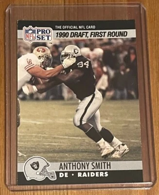 1990 Pro Set Anthony Smith RC #679 Los Angeles Raiders - Image 1 of 2