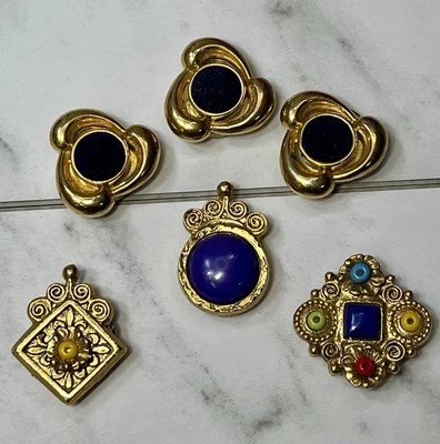 Lot Of 6 VTG 80s Gold Tone Button Covers Regency Velvet Covered Ornate Mob Wife - Image 1 of 4