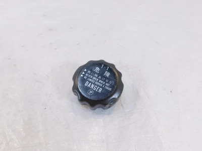 Tapa radiador refrigerante motor Ducati Sport Touring ST2 ST3 y ST4 S Foto 1 de 4