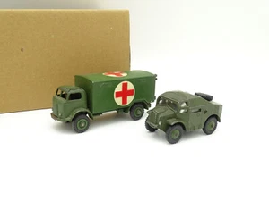 Dinky Toys GB Militare Sb 1/43 - Lotto Field Trattore 688 + Ford Ambulanza 626 - Foto 1 di 3