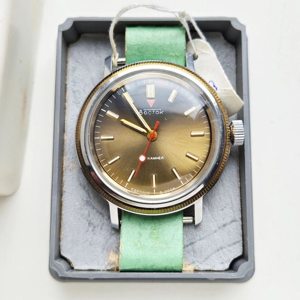 NOS Vostok Vintage komandirskie Watch made in USSR 2414A 17 jewels Boris Yeltsin