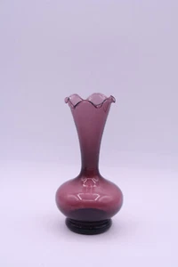Amethyst Glas Knospenvase mit geriffelten Kanten 6" mundgeblasen unmarkiert MCM - Bild 1 von 8