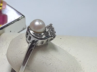 Estate 5.5mm Natural Cultured Pearl & White Sapphire Swirl 10Kt W/Gold Ring20513 - Image 1 of 4