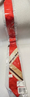Gravata masculina 100% seda BALLY 57" x 3 3/8" designer ITÁLIA vermelha geométrica (V1) - Imagem 1 de 4
