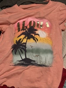 Girls SO® Medium FAVORITE TEE Pink Colorful HAWAIIAN Tropical Theme ALOHA - Picture 1 of 1