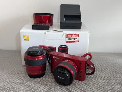 Nikon 1 J1 Digitalkamera + NIKKOR 10-30mm + NIKKOR 30-110mm - Bild 1 von 4