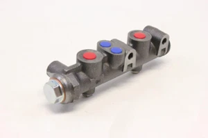 Fiat 600 E Abarth Zastava 750 850 brake master cylinder 1611005 - Picture 1 of 7