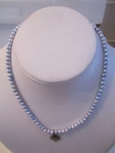 COLLANA PERLE GRIGIE BLUASTRE E ARGENTO STERLING - LUNGA 16" - SCATOLA SCC - Foto 1 di 4