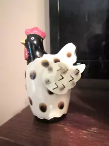 Small Decorative Ceramic Chicken - Picture 1 of 5