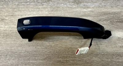 GMC Yukon 2019-2024 manija de puerta exterior con botón de bloqueo OEM PN# 9400-3390 Foto 1 de 4