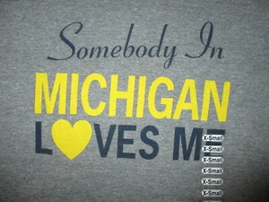 CAMISETA NUEVA CON ETIQUETAS ALGUIEN EN MICHIGAN LOVES ME Rayón Algodón TriBlend JUPMode Adulto XS - Imagen 1 de 2