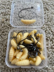 20x #10 BH Rubber Worm Grub Honey Gold Wet Fly Trout, Crappie Pan Fish w/Hook - Picture 1 of 3