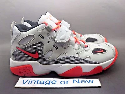 Nike Air Turf Raider Wolf Grey Atomic Red Black White GS 2013 sz 7Y - Image 1 of 4
