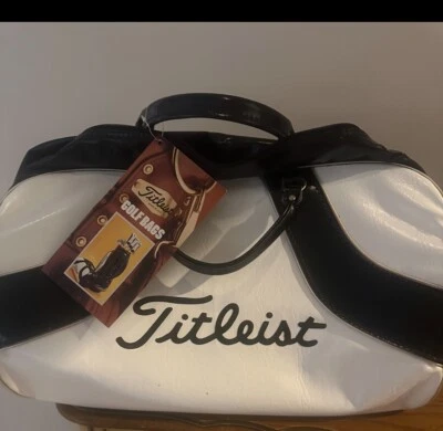 Nuevo con etiquetas Nuevo Bolso de Lona de Golf Titleist De Colección Bolso de Zapatos Blanco Negro Imitación Cuero Raro Foto 1 de 2