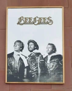 QUADRO SPECCHIO PRINTED WALL BEE GEES BARRY ROBIN MAURICE CHILDREN OF THE WORLD - Imagen 1 de 9
