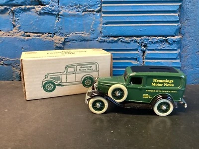 NUEVO EN CAJA ERTL 1932 FORD HEMMINGS MOTOR NOTICIAS PUBLICACIONES PANEL CAMIÓN DE ENTREGA BANCO Foto 1 de 4