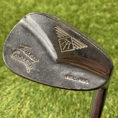 MacGregor Tourney Colokrom Reg M85 Sand Iron Regular Flex RH 35" Lionel Hebert - Image 1 of 4