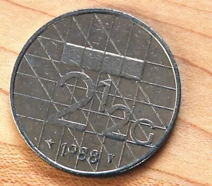 1988 Netherlands 2 1/2 Gulden Nickel - Picture 1 of 2
