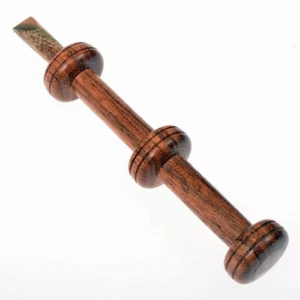 Mittelalter Garnrolle aus Holz mit Nadeldose - Garnrollenhalter Medieval Bobbin - Bild 1 von 3