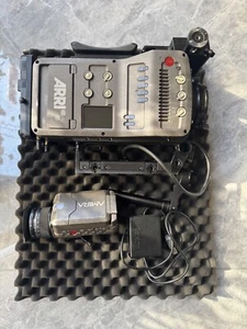 Arri Amira 4k UHD FULL KIT about 5621HRS with PREMIUM LICENSE - Picture 1 of 18