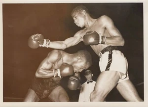 Sports Boxing Photo - Vintage Boxing Action 5" x 7" Black & White N1JJ - Picture 1 of 2