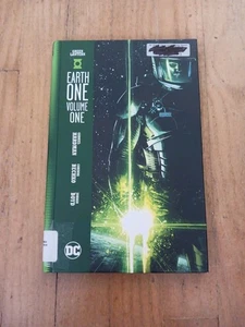 Green Lantern Earth One volumen #1 novela gráfica de tapa dura DC Comics 2018 - Imagen 1 de 2