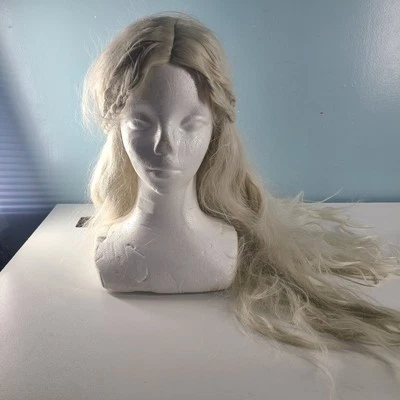 Peluca de pelo largo gris plata flequillo disfraz de anime  Foto 1 de 4