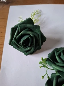 Haarblume und Brosche Set Vintage Style 40er Kriegszeit grüne Rosen festlich  - Bild 1 von 3