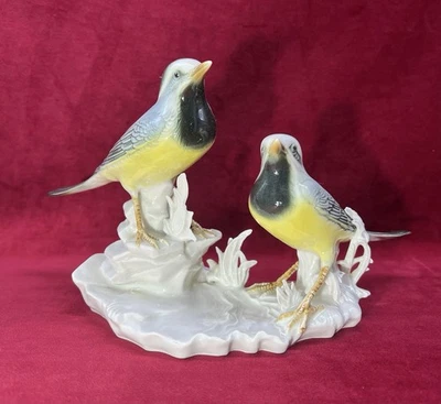 KARL ENS 3019 BERGERONNETTE BIRD VOGEL SUJET SCULPTURE OISEAU PORCELAINE VERT - Photo 1/4